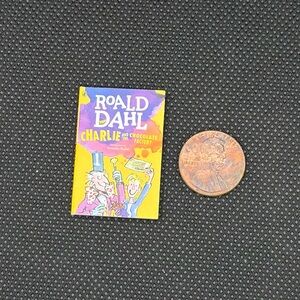 Zuru Mini Brands Books Miniature Roald Dahl Charlie and the Chocolate Factory